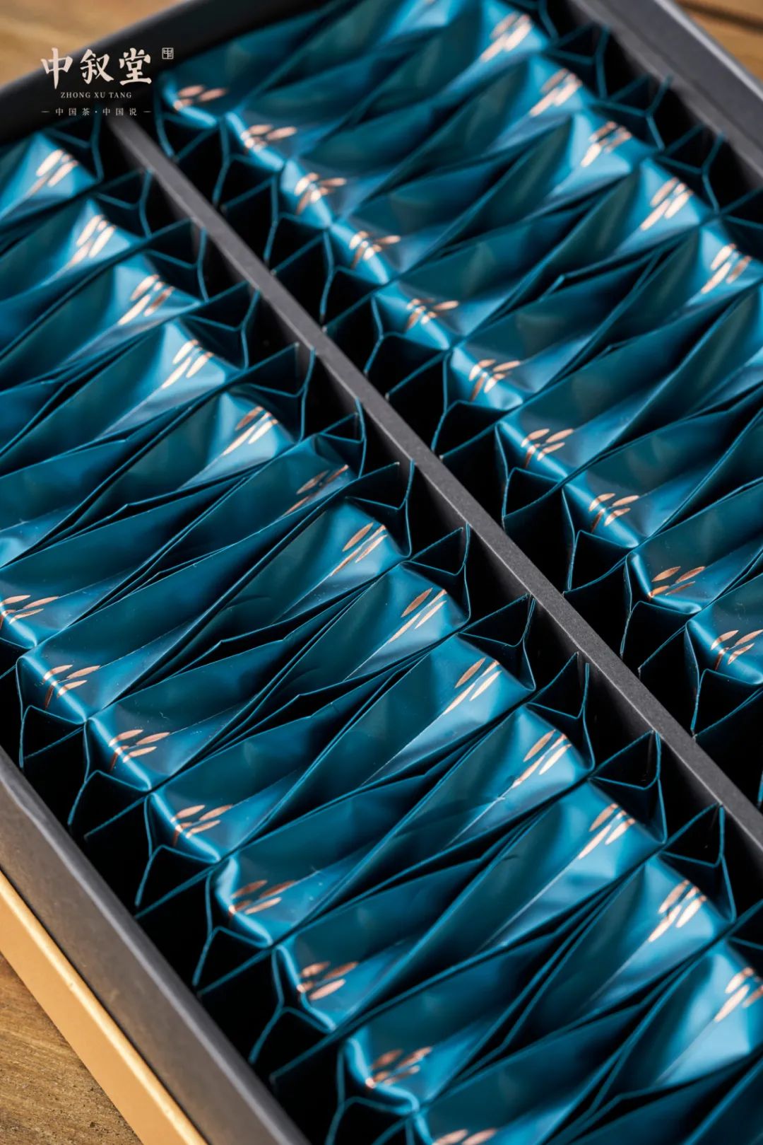 申时茶叙丨极致鲜爽绿，尽在茶中叙！中叙堂安吉白茶鲜爽袭来